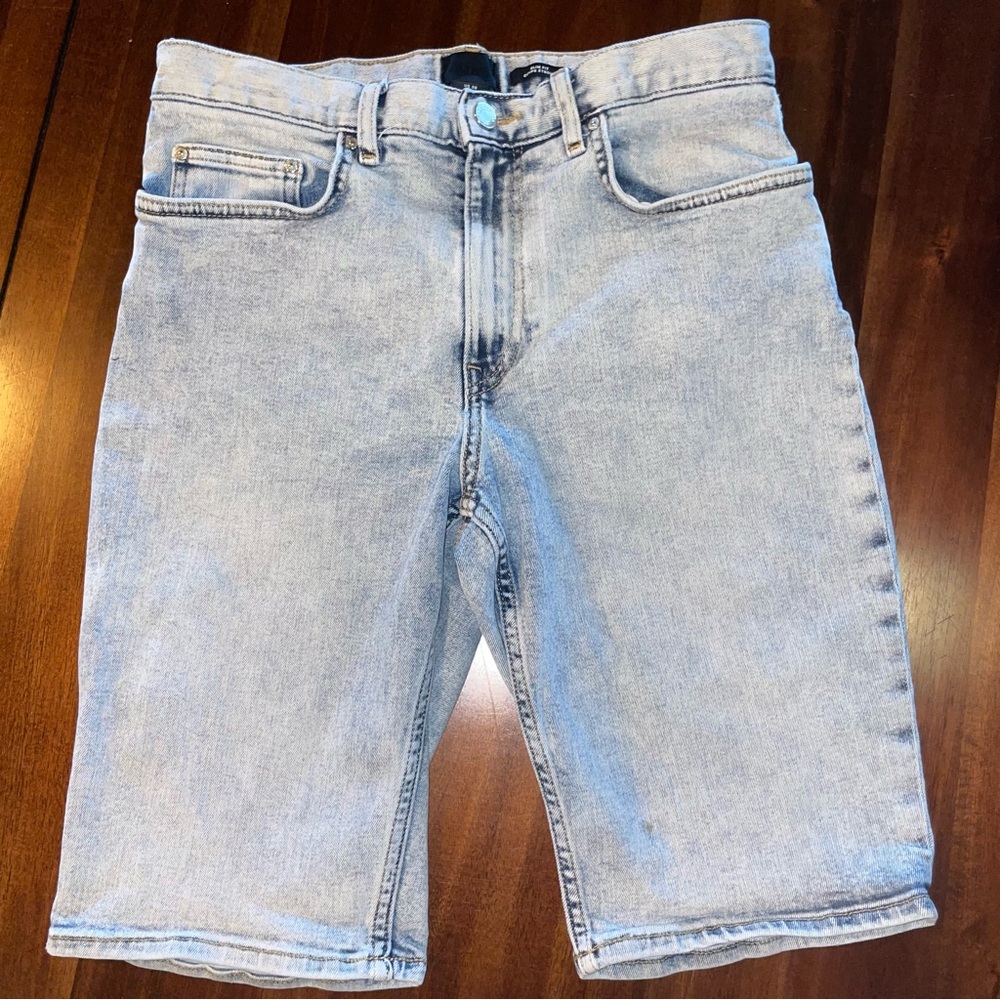 H&M Men's Faded Blue Jean Shorts!